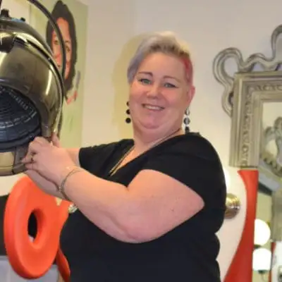 Salonleitung Friseur 1120 Susi